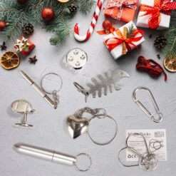 Christmas Party Table Favors (Red Gold Snowflake), 8 Pack 11 Christmas Party Table Favors (Red Gold Snowflake), 8 Pack -Xmas Supplies Shop 13987 6