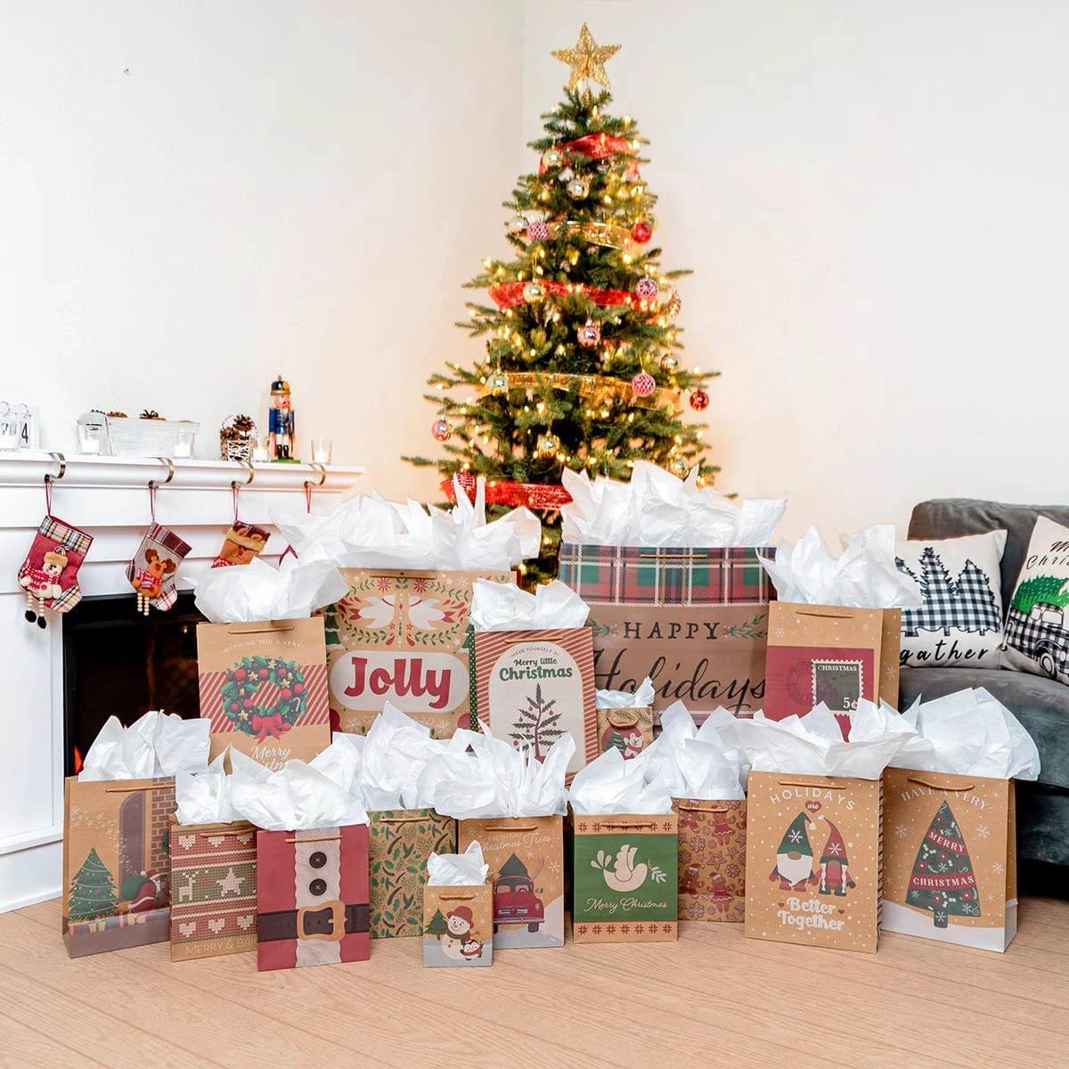 Assorted Christmas Prints Gift Bags, 32 Pcs 6 Assorted Christmas Prints Gift Bags, 32 Pcs - Image 4