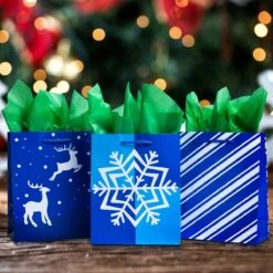20 Pcs Christmas Holiday Blue Paper Gift Bags -Xmas Supplies Shop 71bt I0sROL. AC SL1200