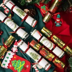8Pcs Christmas Deluxe Cracker Set 15 8Pcs Christmas Deluxe Cracker Set -Xmas Supplies Shop 8PcsChristmasDeluxeCrackerSet 1