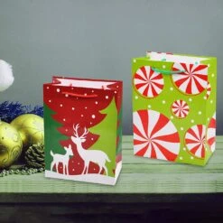 Christmas Gift Bags, Holiday Paper Goody Bags With Handles 10 Christmas Gift Bags, Holiday Paper Goody Bags With Handles -Xmas Supplies Shop f4 ecd64f48 4076 410d 94ff e1caeccbef1a