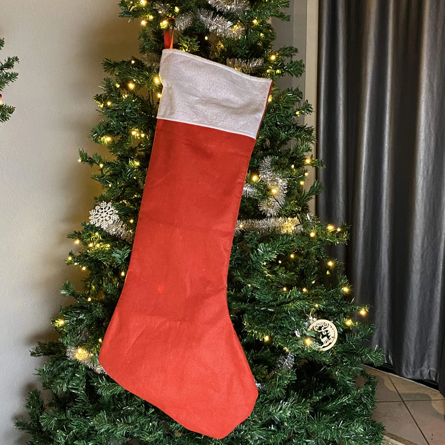 4 Piece 36" Jumbo Felt Christmas Stockings 5 4 Piece 36" Jumbo Felt Christmas Stockings - Image 3