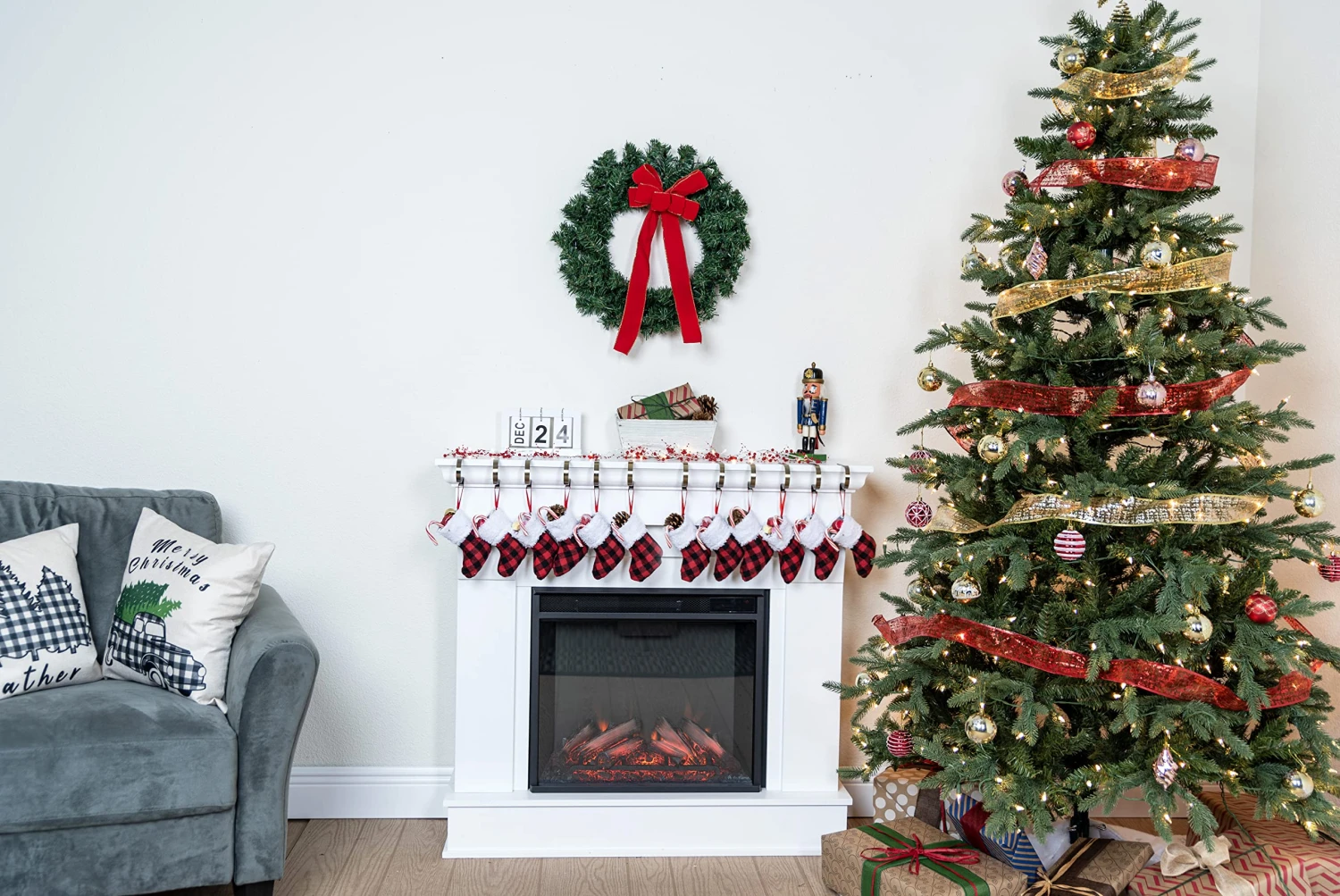 5in Red Black Buffalo Plaid Christmas Stockings, 12 Pack 11 5in Red Black Buffalo Plaid Christmas Stockings, 12 Pack - Image 9